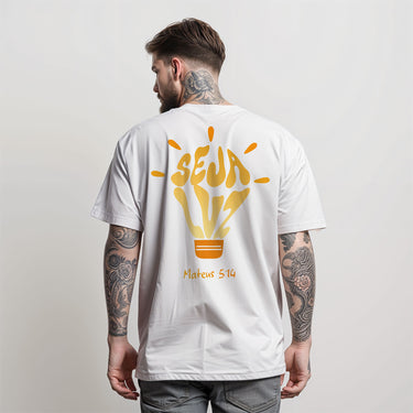 CAMISETA SEJA LUZ